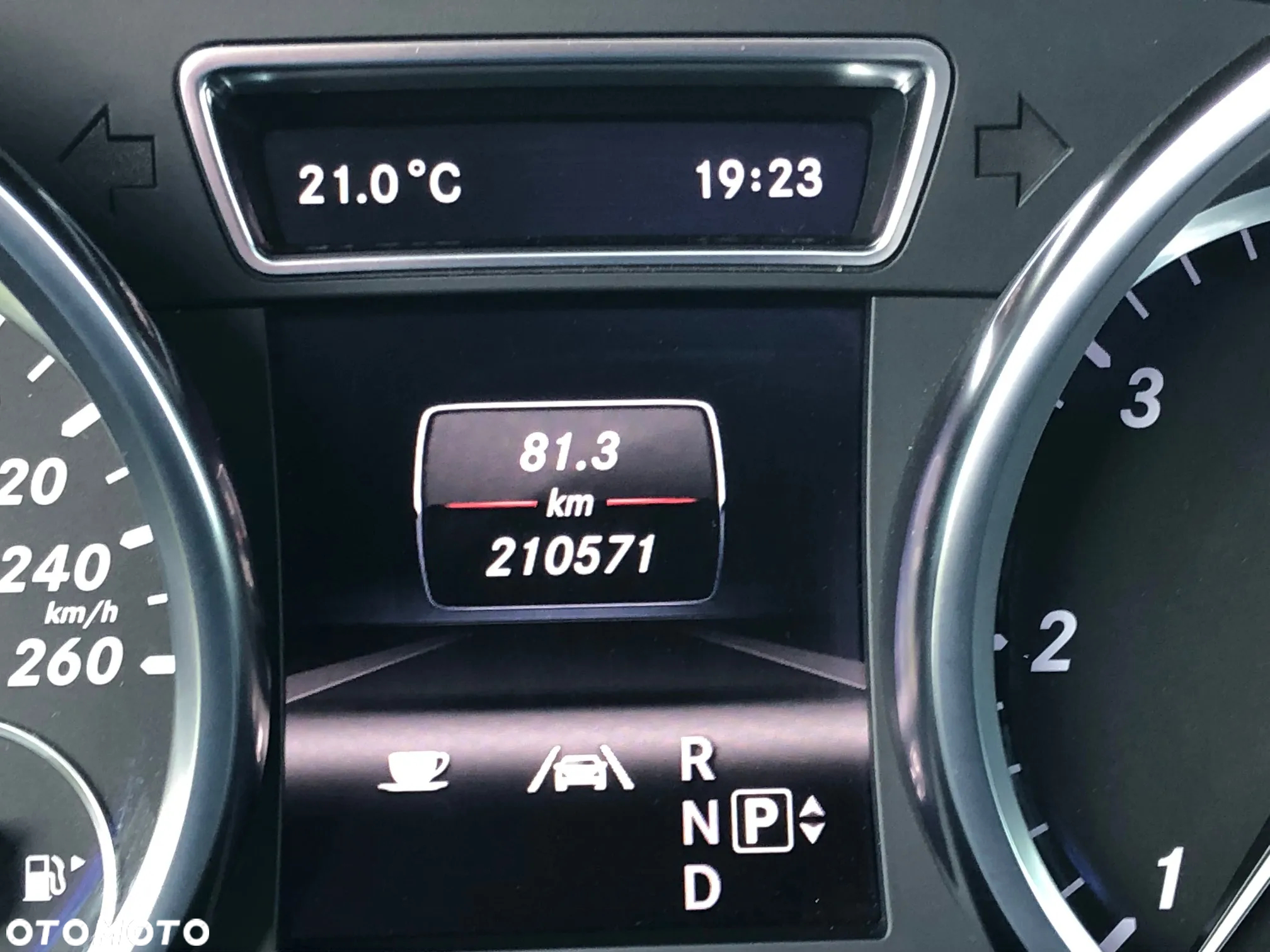 Mercedes-Benz ML 350 BlueTec 4-Matic - 9