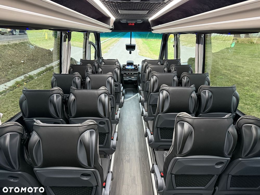 Mercedes-Benz Sprinter 519 - 34