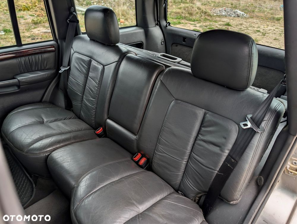Jeep Grand Cherokee 5.9 Limited - 39