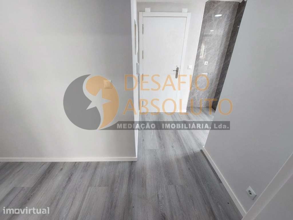 Apartamento T2 totalmente Remodelado c/ Arrecadação. Corroios - Grande imagem: 3/22