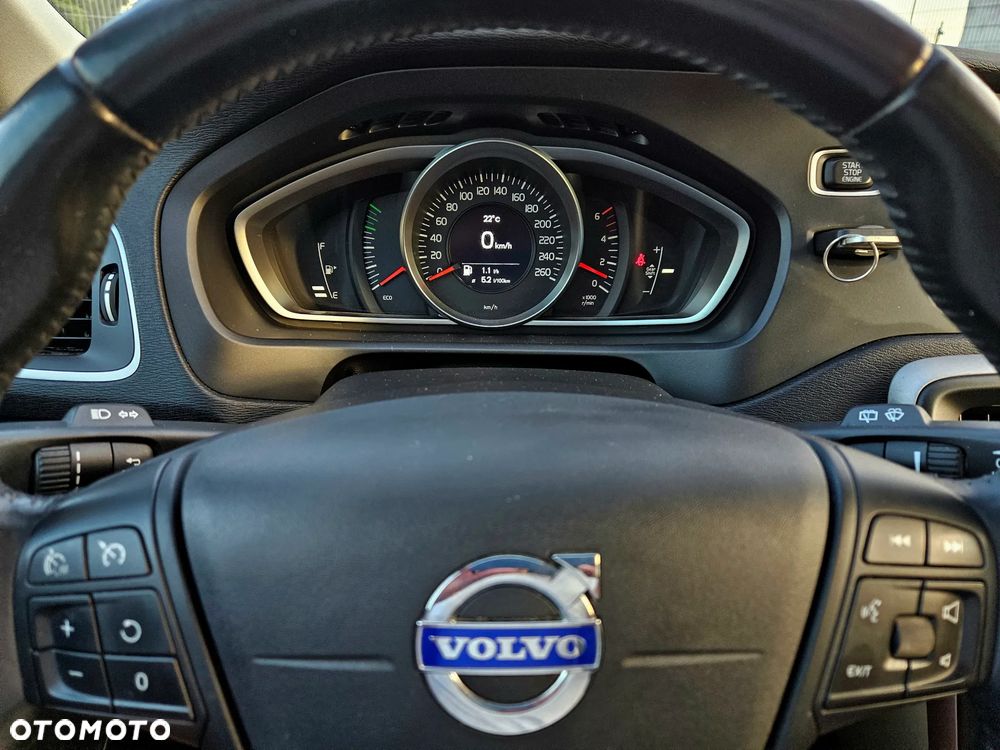 Volvo V40 D2 You - 24