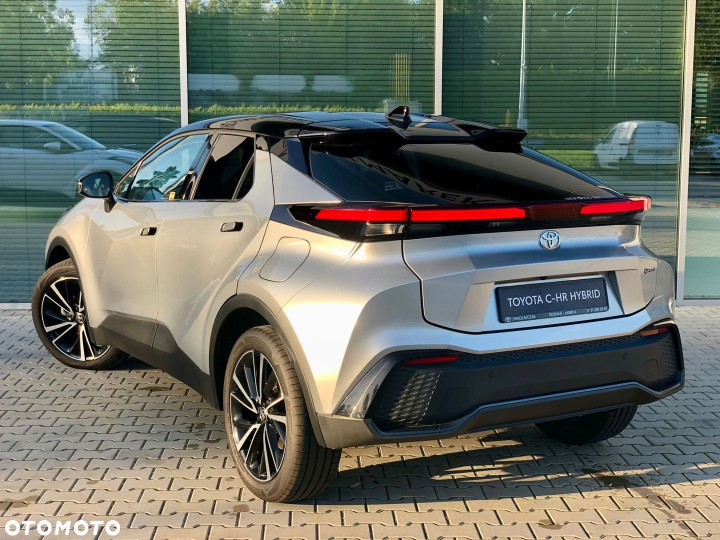 Toyota C-HR - 11
