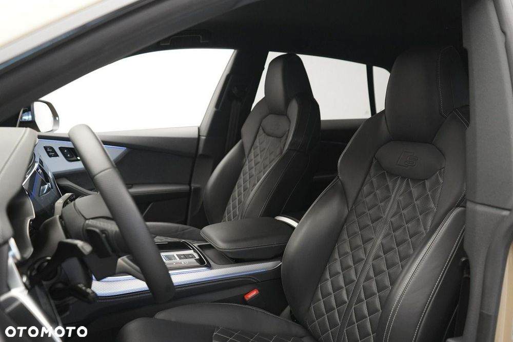 Audi Q8 - 20