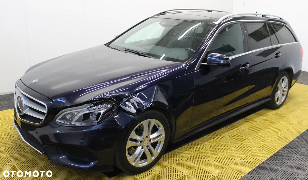 Mercedes-Benz Klasa E 300 T CDI DPF BlueEFFICIENCY 7G-TRONIC Avantgarde - 8