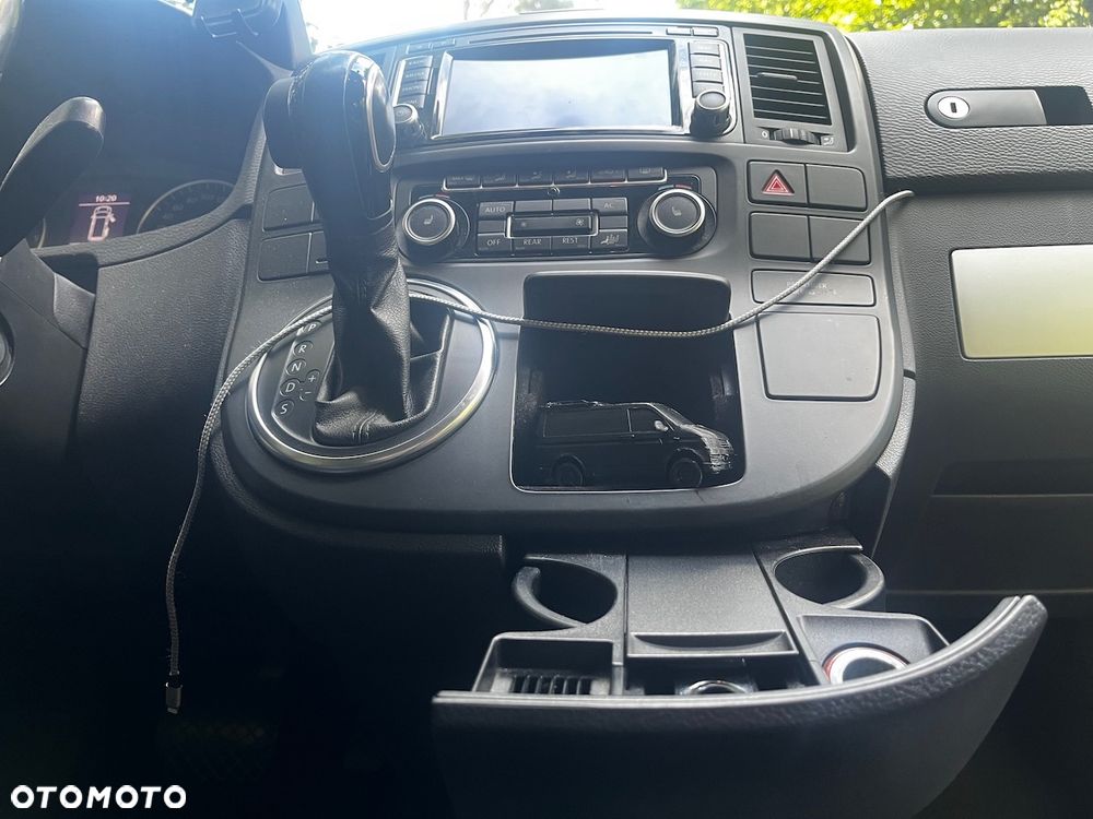 Volkswagen Multivan - 4