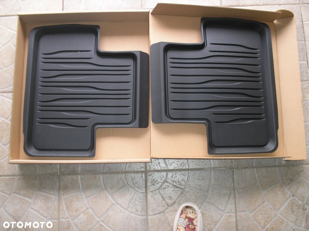 Oryginalne,fabrycznie nowe dywaniki gumowe Mercedes-Benz GLC EQ 4MATIC - 2
