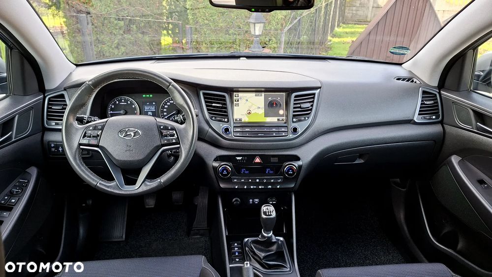 Hyundai Tucson 1.6 GDi 2WD Select - 32