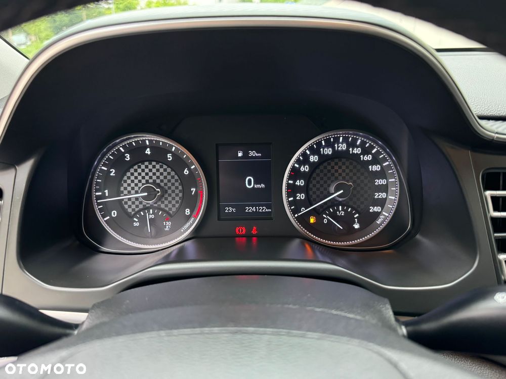 Hyundai Elantra 1.6 Comfort - 13