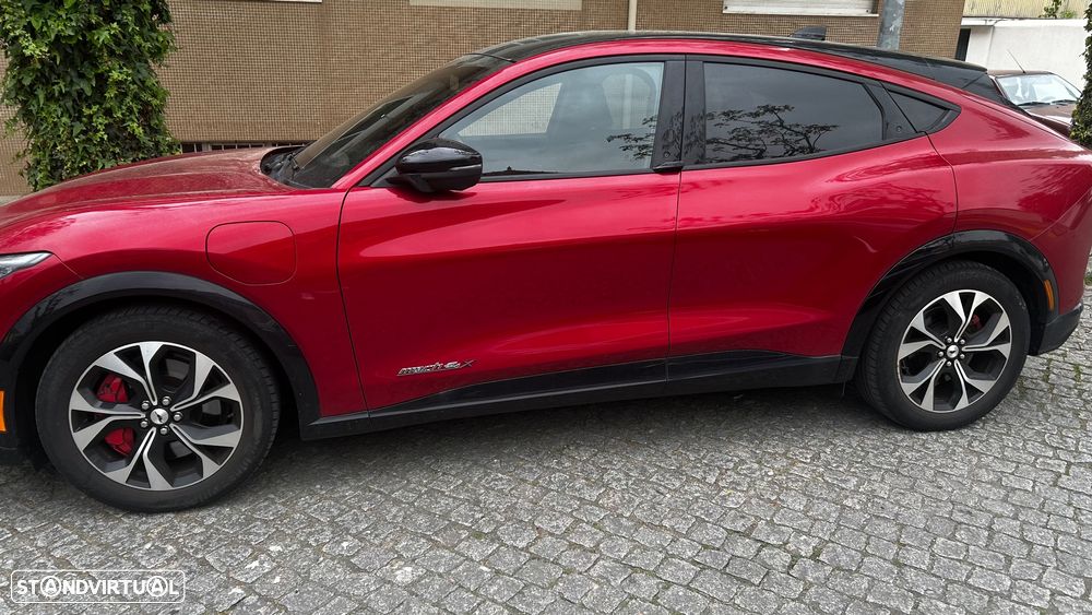 Ford Mustang Mach-E Alargada AWD - 1