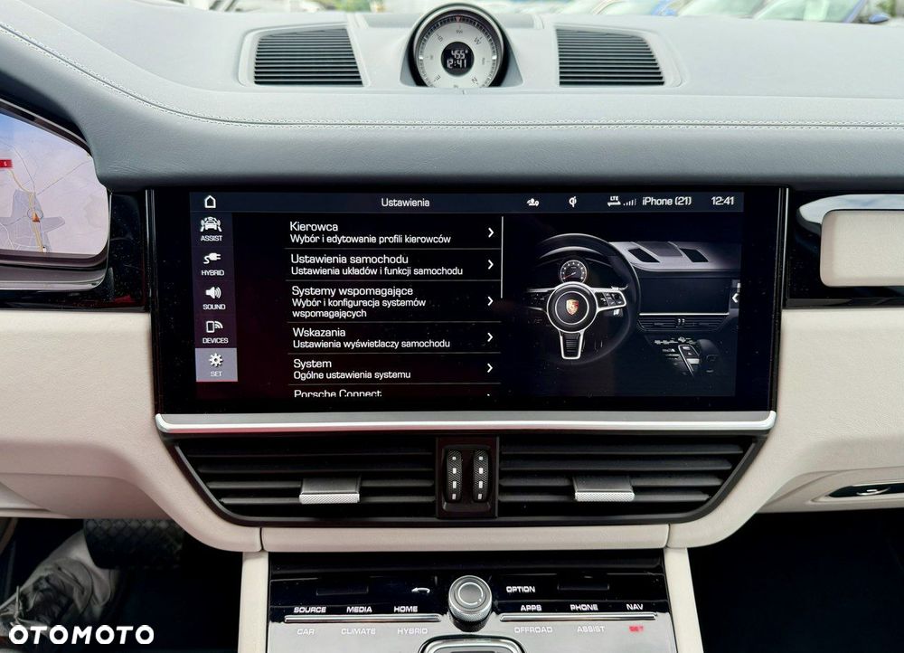Porsche Cayenne - 32