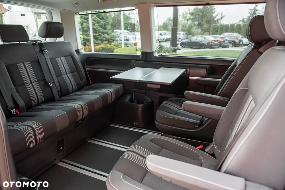 Volkswagen Multivan - 20