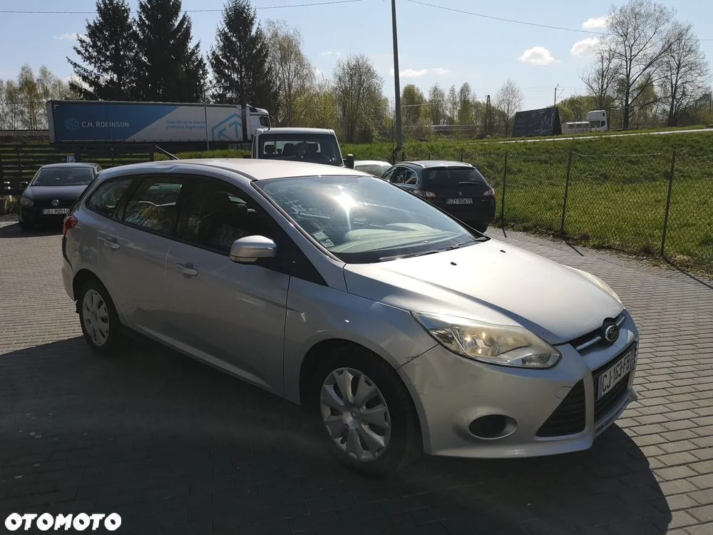 Ford Focus 1.6 TDCi DPF Ambiente - 15