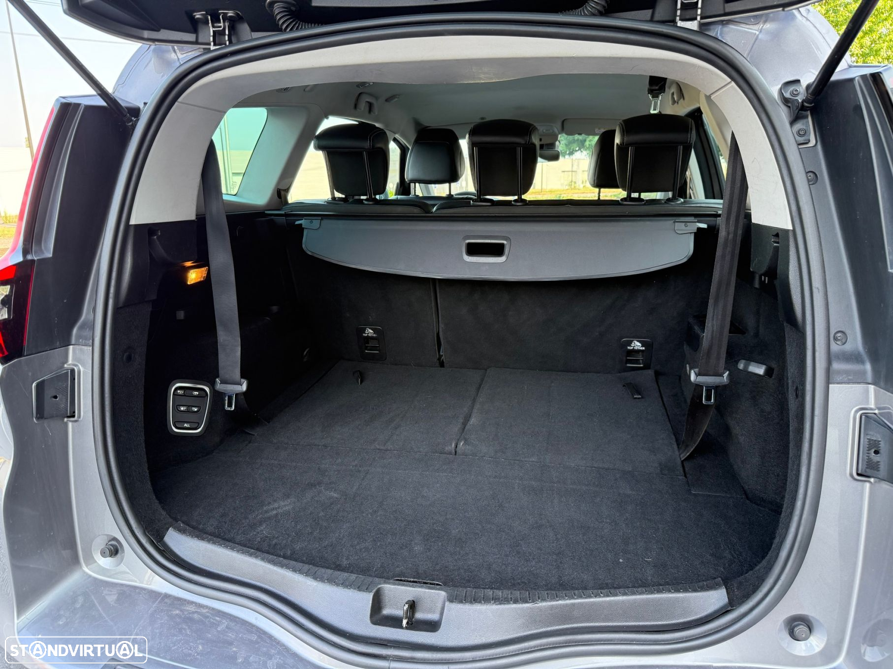 Renault Grand Scénic 1.5 dCi Luxe SS - 24