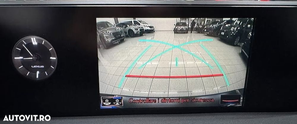 Lexus UX 250h FWD Executive - 13