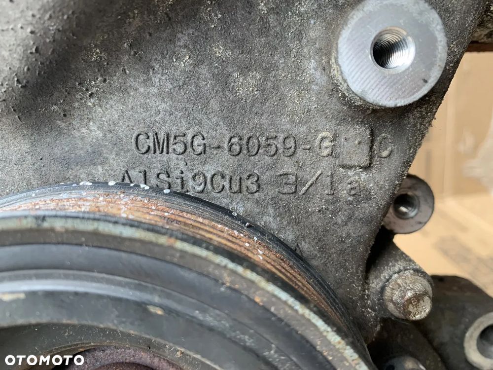 Osłona obudowa rozrządu Ford Fiesta C-MAX 1.0 ECOBOOST - 4