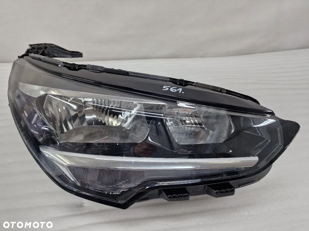 OPEL CORSA F 19- PRAWA ZWYKŁA LAMPA PRZEDNIA PRZÓD , NR 39162649 , NR AUKCJI LL561 - 1