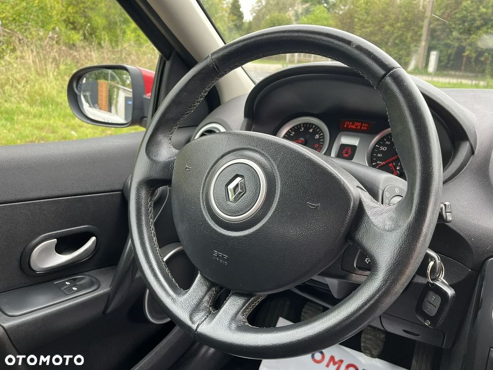 Renault Clio - 16