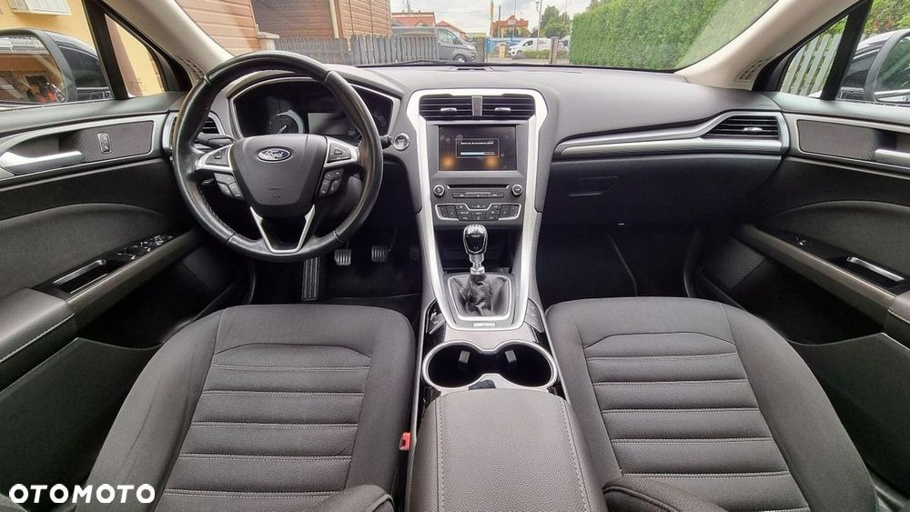 Ford Mondeo - 12