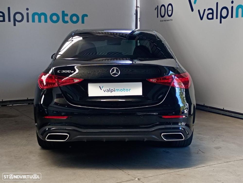 Mercedes-Benz C 300 e AMG Line — fotografia 7