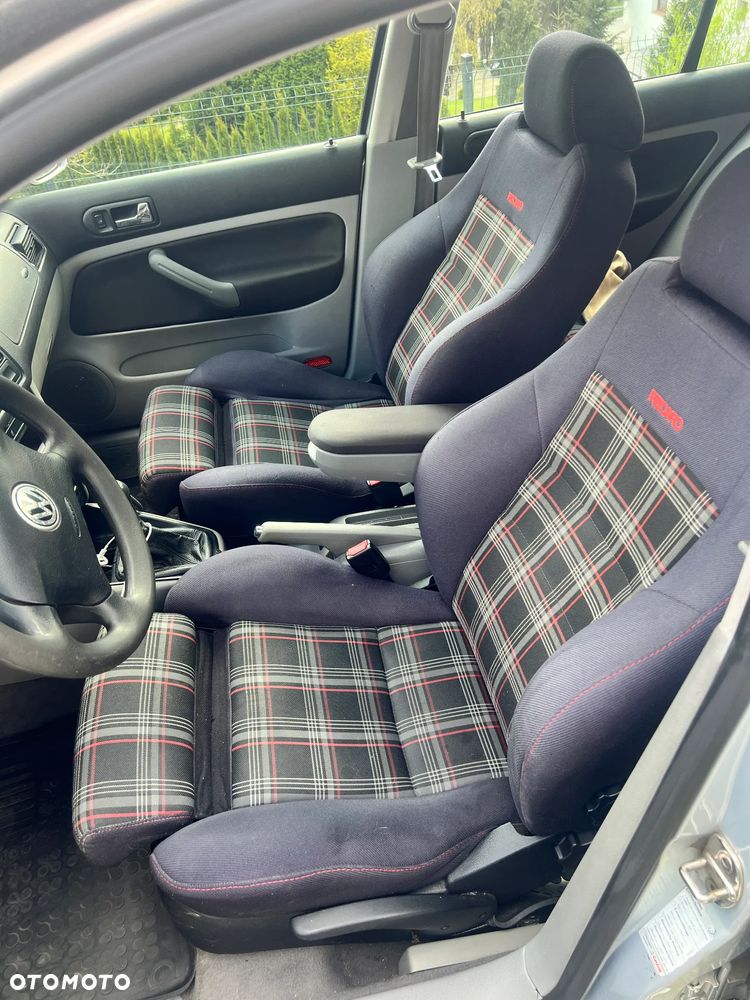 Volkswagen Golf 1.6 - 14