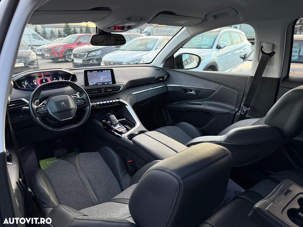 Peugeot 3008 1.2 PureTech Turbo S&S EAT8 Allure - 7