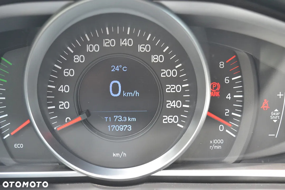 Volvo V40 T3 - 29
