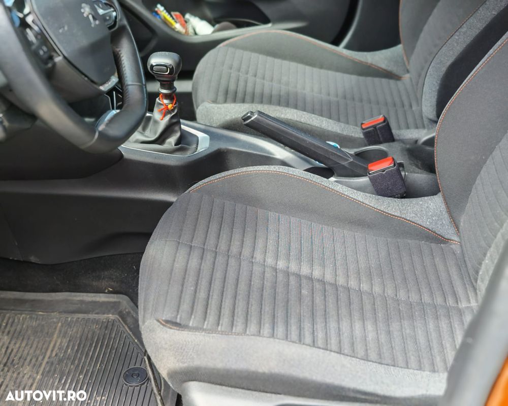 Peugeot 2008 1.2 L PureTech STT Active - 13