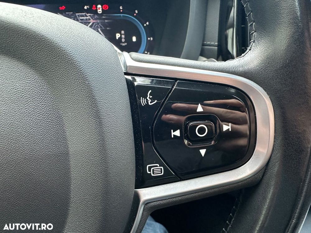 Volvo XC 60 B4 MHEV AT8 FWD Inscription - 12