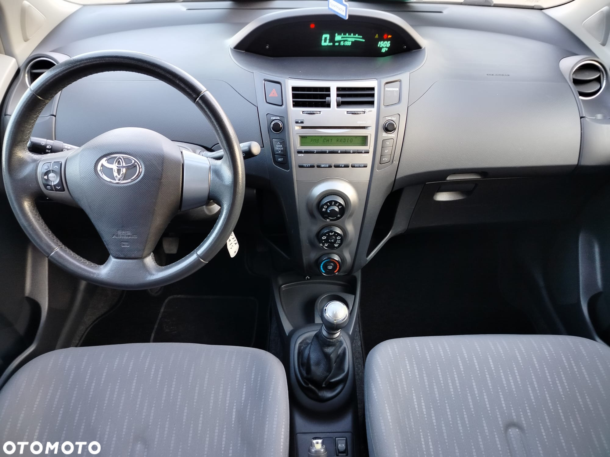 Toyota Yaris 1.4 D-4D Active - 18