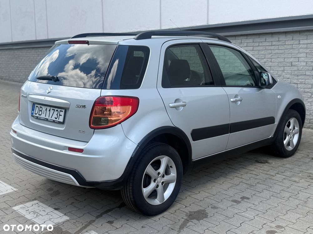 Suzuki SX4 1.6 VVT 4x4 Comfort - 8