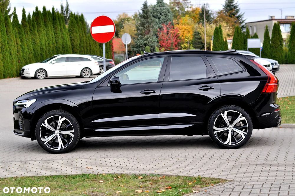 Volvo XC 60 B4 B Plus Dark - 17