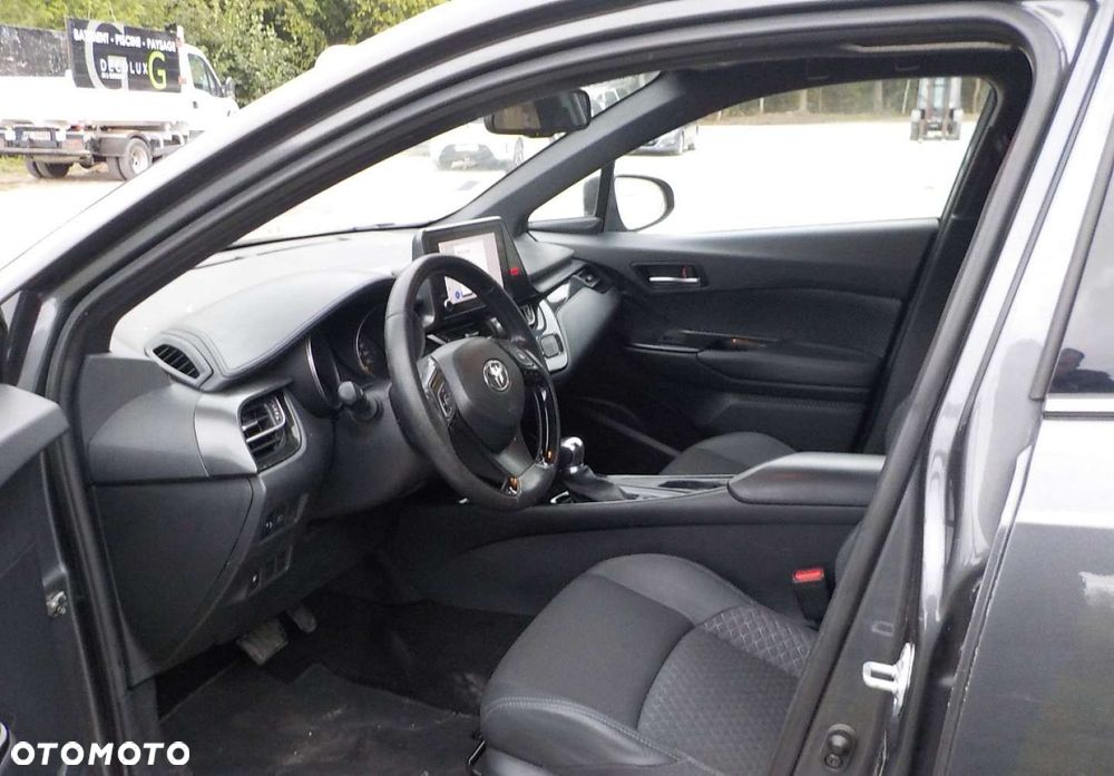 Toyota C-HR - 26