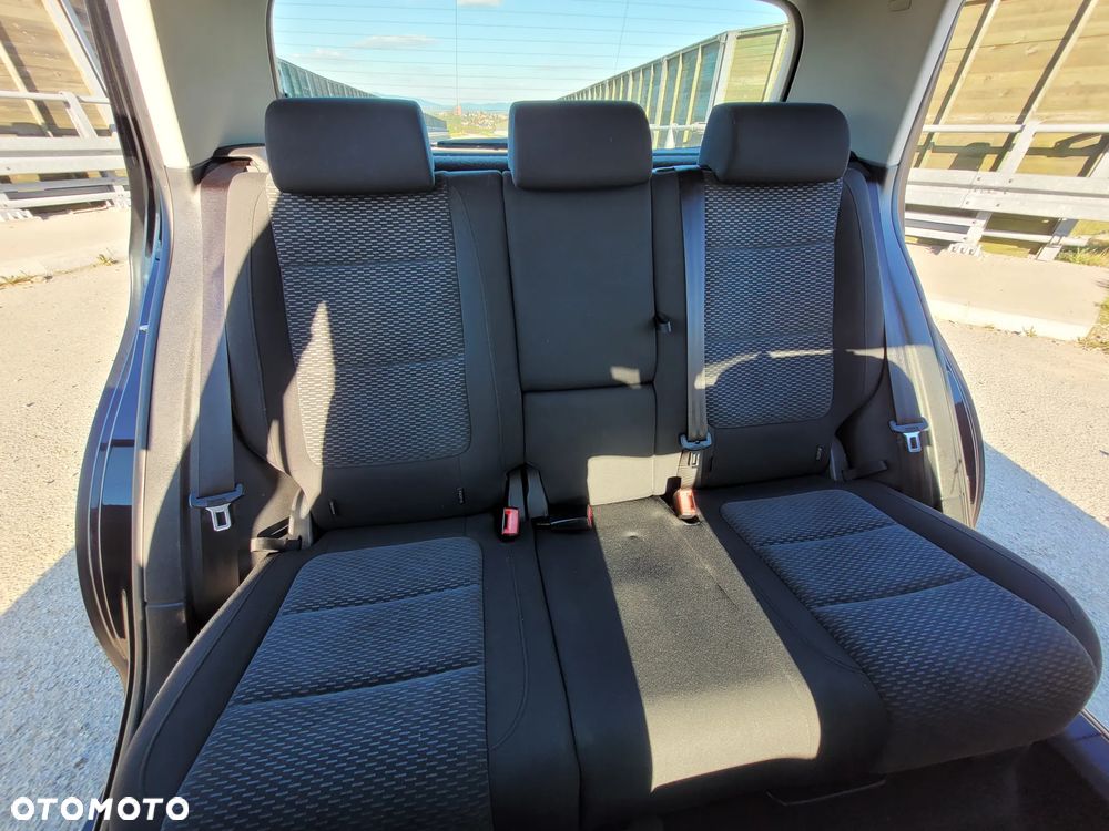 Volkswagen Golf 1.6 TDI BlueMotion Technology Comfortline - 17