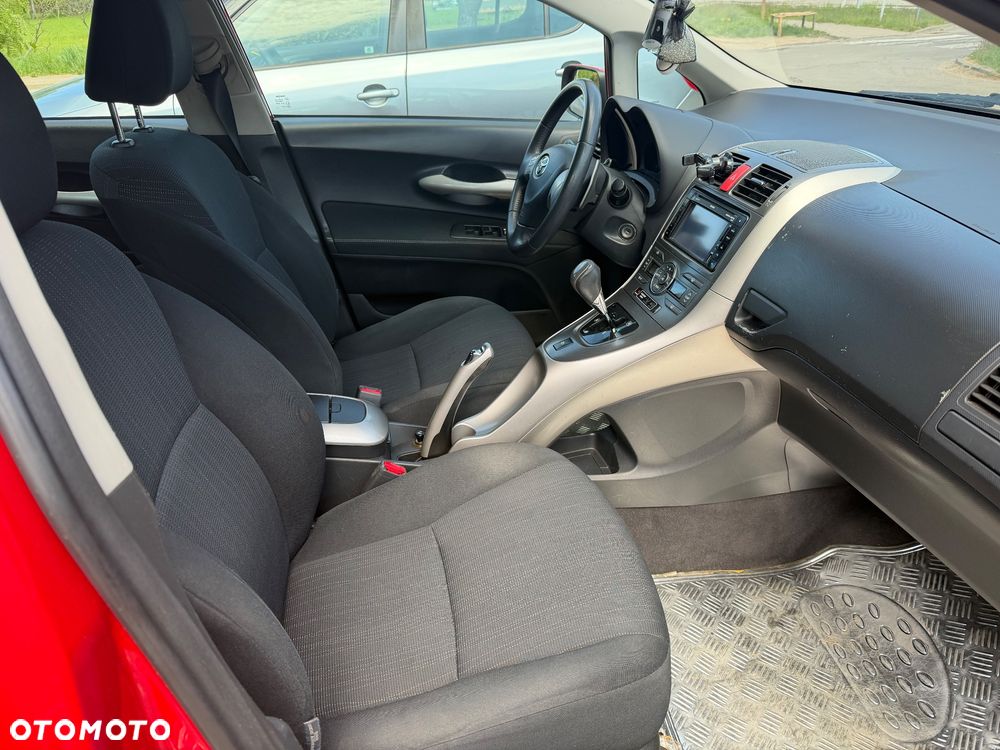 Toyota Auris 1.4 D-4D MultiMode Life - 13