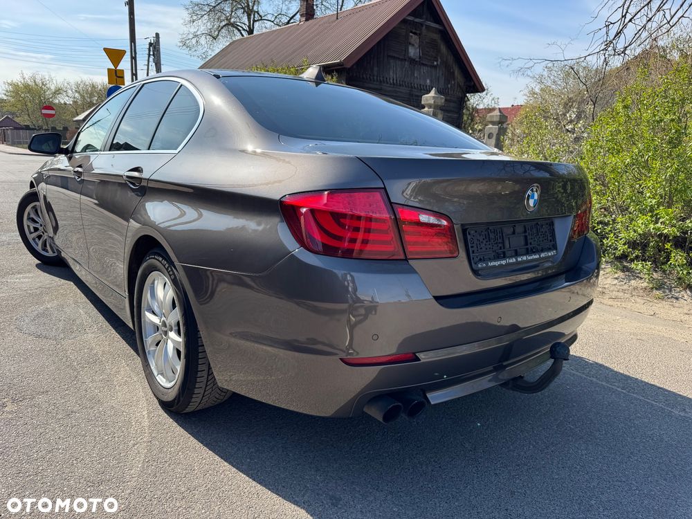 BMW Seria 5 520d Sport-Aut - 3
