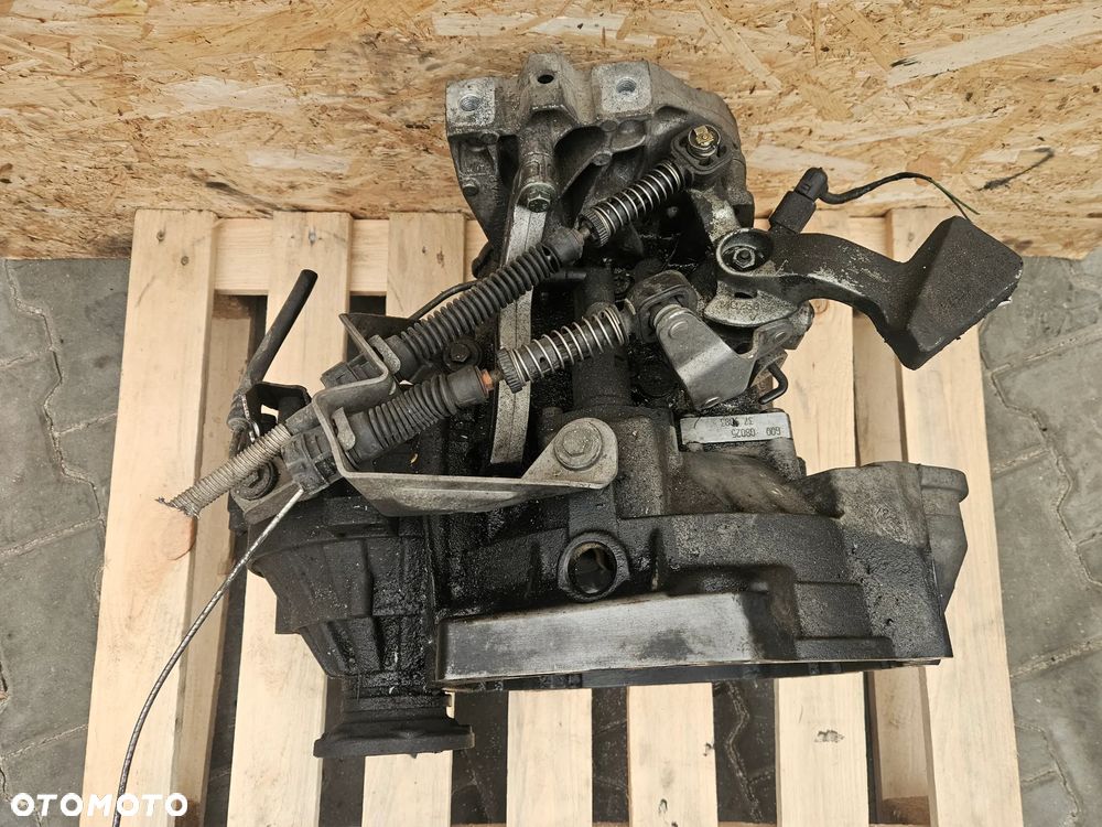 Skrzynia biegów 1.9 TDI GQQ GQR JCR JCX JCS HNV  Audi VW Seat Skoda - 2