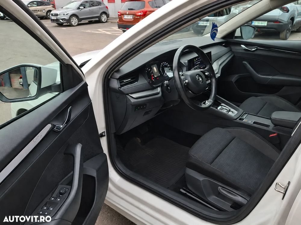 Skoda Octavia 2.0 TDI DSG Style - 7