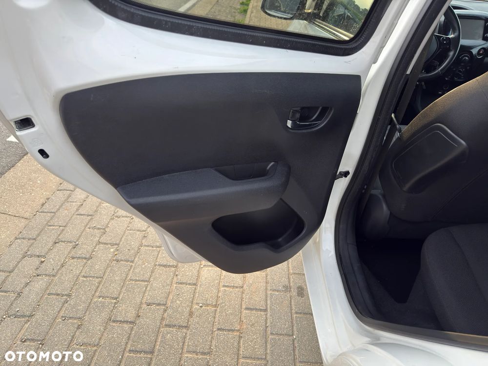 Peugeot 108 PureTech 82 Allure - 13