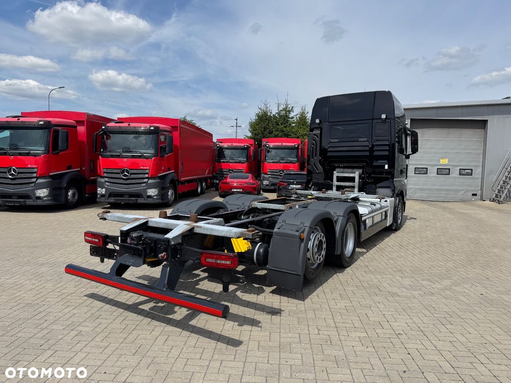 MAN TGX - 9