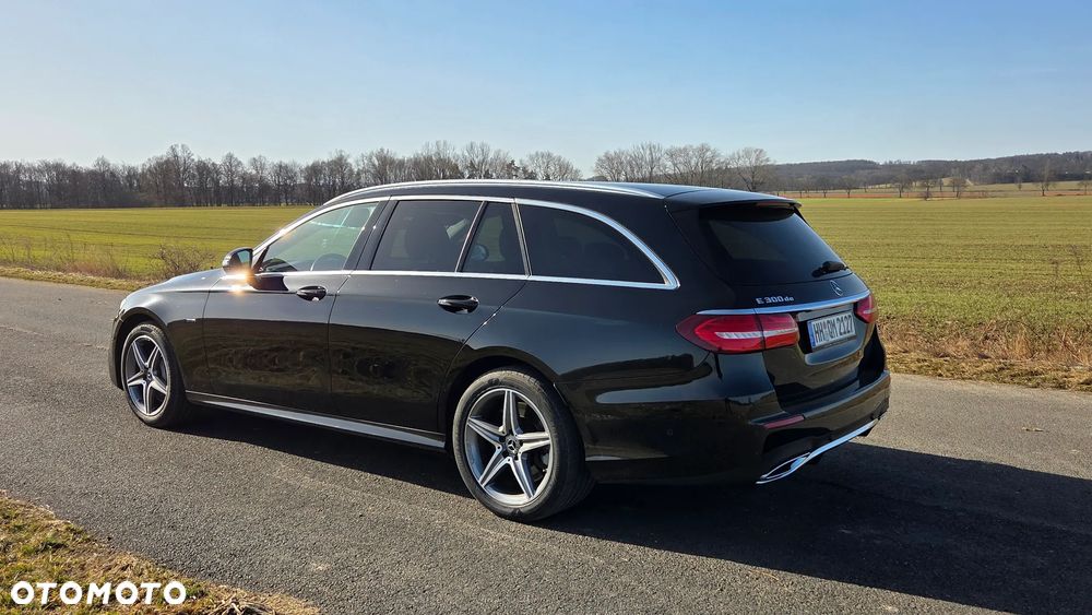 Mercedes-Benz Klasa E 300 de 9G-TRONIC AMG Line - 11