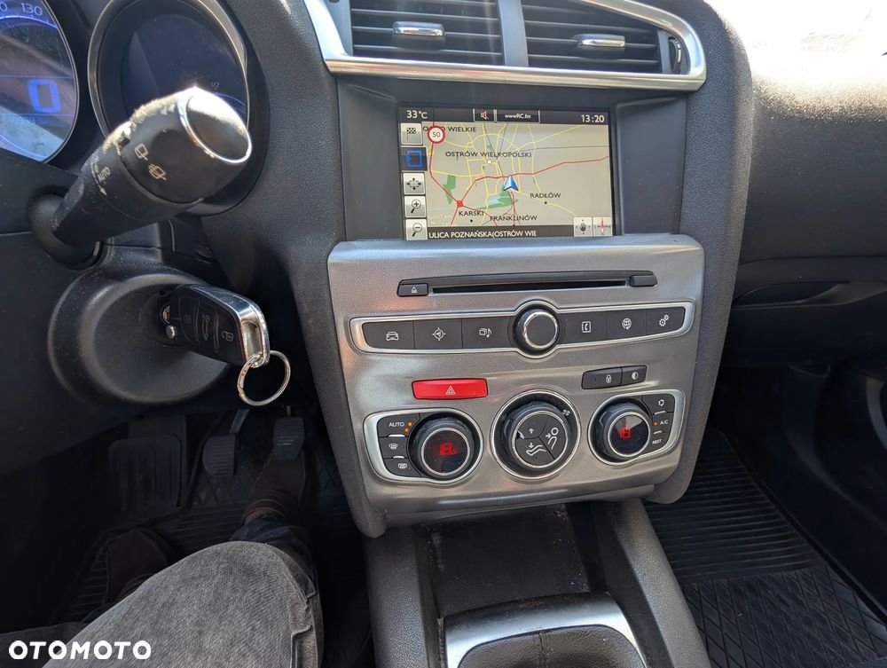 Citroën C4 HDi 90 Attraction - 31