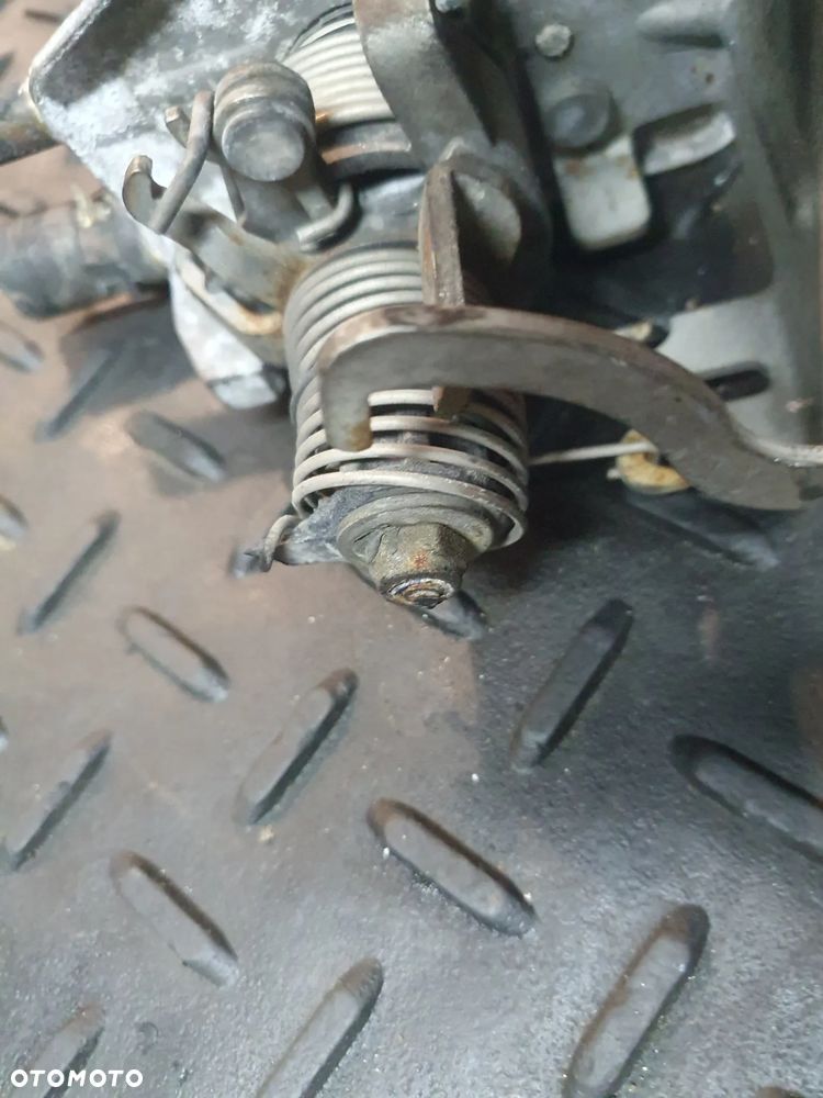 PRZEPUSTNICA BMW E39 2.0 24V 1433385 - 2