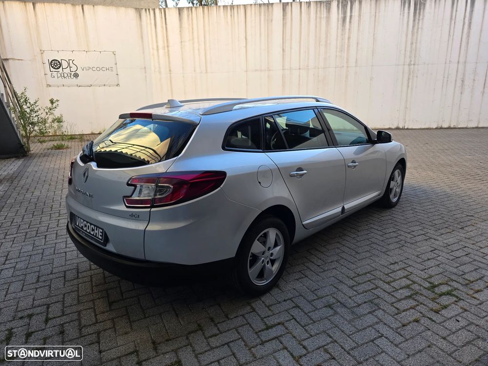Renault Mégane Sport Tourer 1.5 dCi Dynamique SS - 11