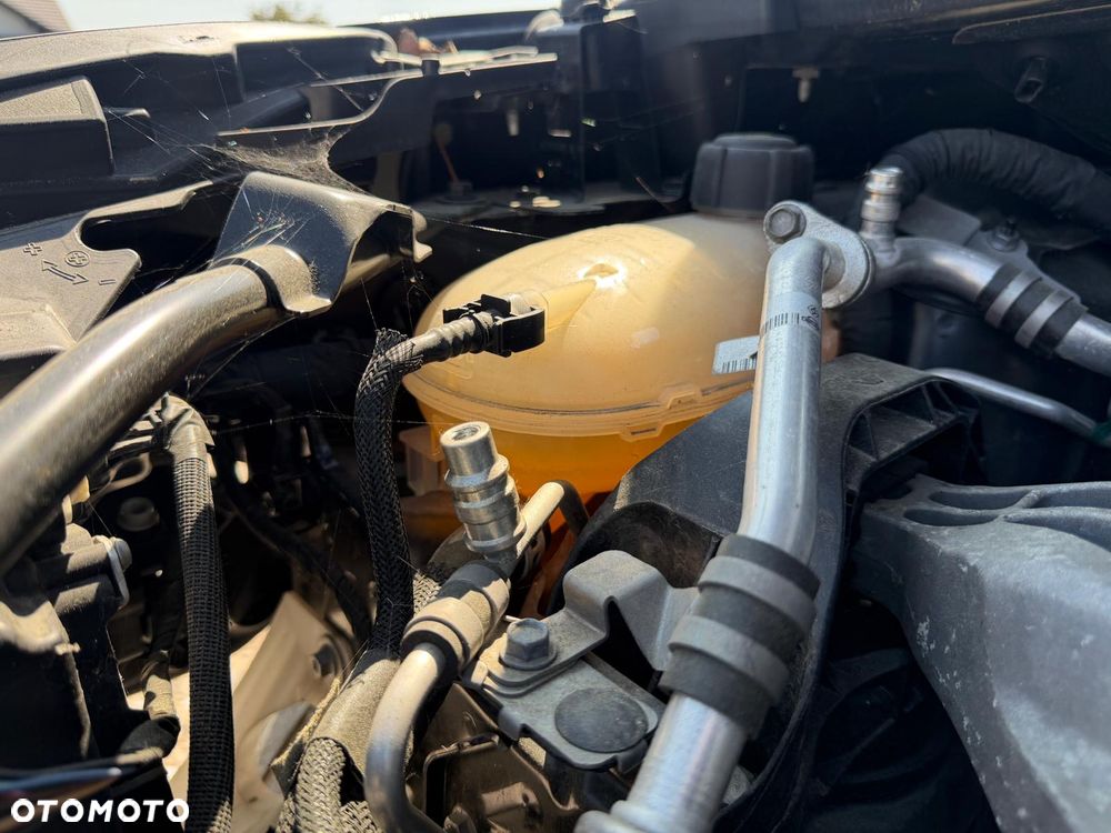Renault Captur TCe 90 EXPERIENCE - 19