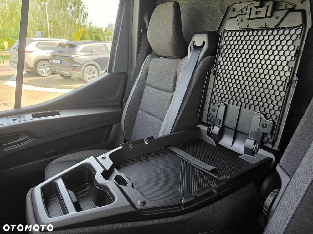Nissan Interstar - 9