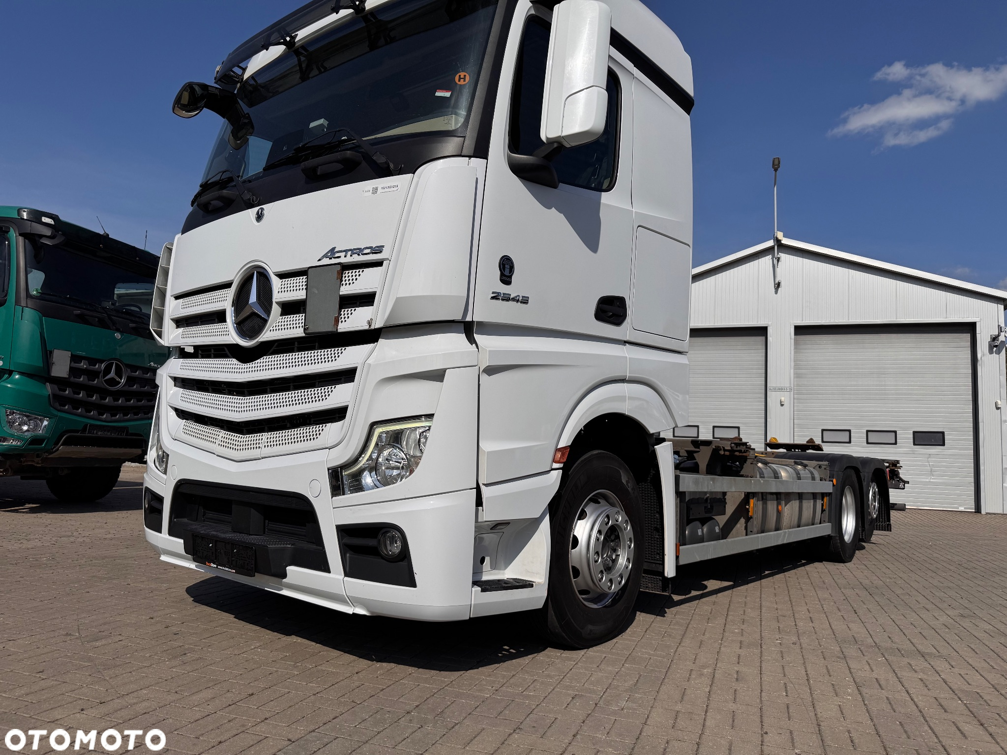 Mercedes-Benz Actros - 15