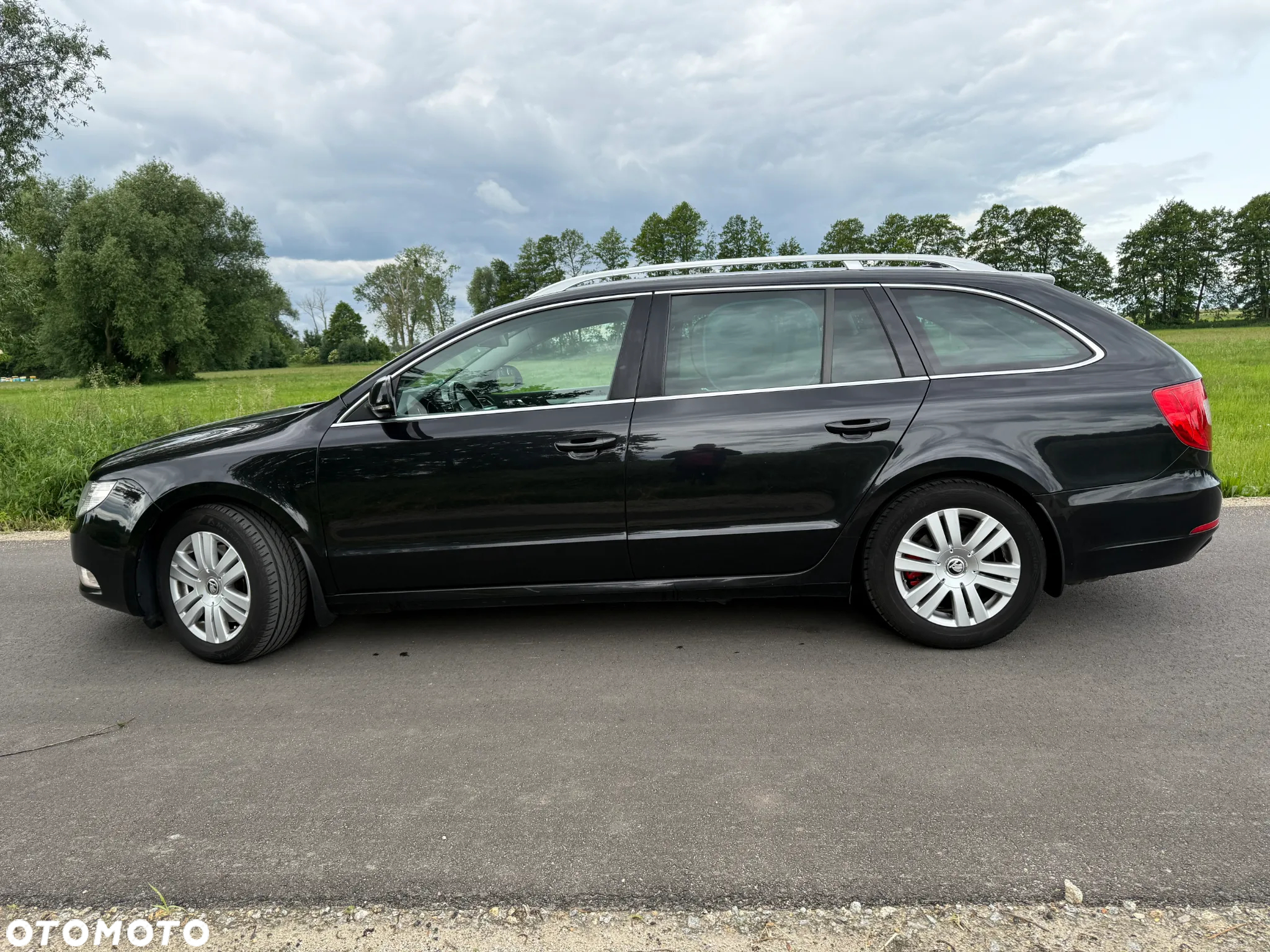 Skoda Superb 2.0 TDI Exclusive - 4