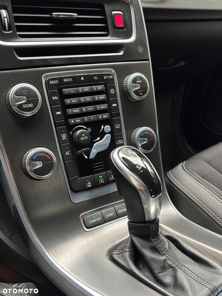 Volvo S60 D4 Drive-E Momentum - 11