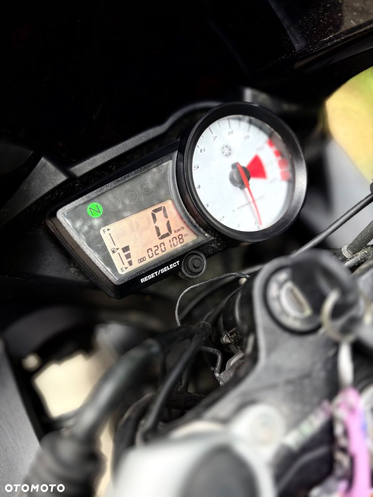 Yamaha YZF - 5