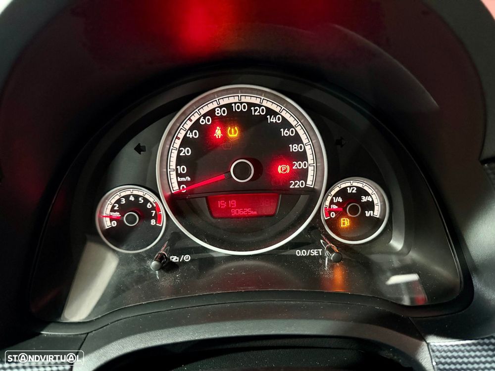 VW Up! - 18